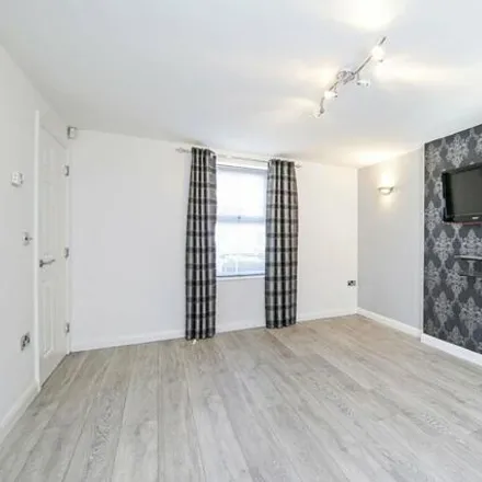 Image 2 - 1 Ashley Terrace, Chester-le-Street, DH3 3EY, United Kingdom - Townhouse for rent