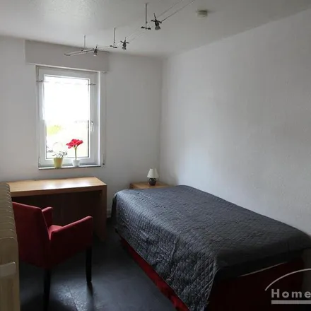 Rent this 3 bed apartment on Verdistraße 18 in 53115 Bonn, Germany