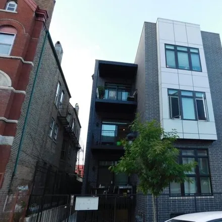 Rent this 3 bed apartment on 1752 West 18th Place in Chicago, IL 60608