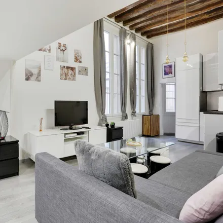 Rent this 1 bed apartment on 9 Rue de Braque in 75003 Paris, France