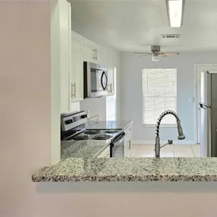 Image 5 - 898 East Lime Street, Lakeland, FL 33801, USA - Townhouse for rent