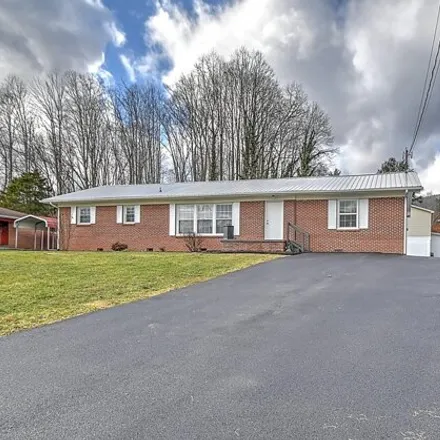Buy this 4 bed house on 5010 Unicoi Drive in Unicoi, Unicoi County