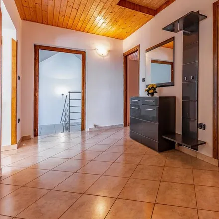 Rent this 4 bed house on Šišan in Istria County, Croatia