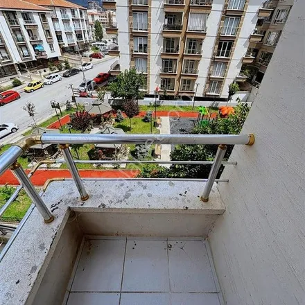 Rent this 3 bed apartment on Atapark Bilgisayar in Atapark Caddesi, 06280 Keçiören