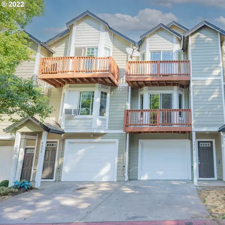 Buy this 3 bed townhouse on 4436 Northeast Nicholson Loop in Vancouver, WA 98661