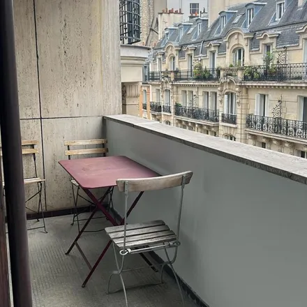 Rent this 3 bed apartment on 84 Rue de la Pompe in 75016 Paris, France