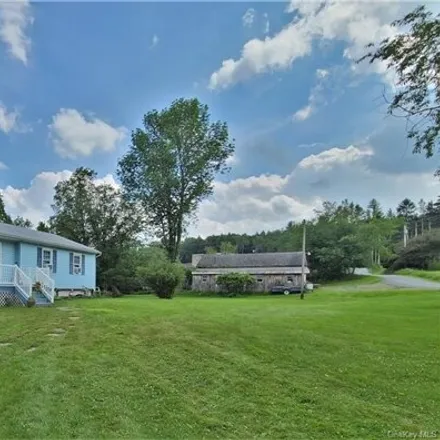 Buy this 3 bed house on 16 Martin Ln in Bethel, New York