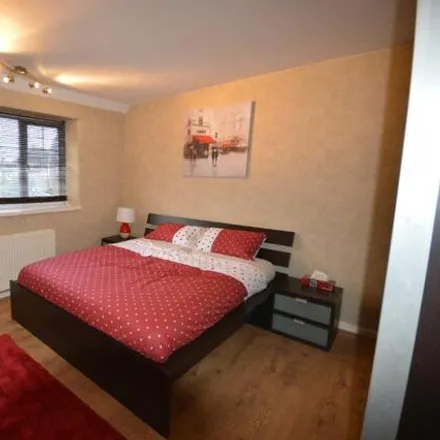 Image 1 - 17 Hilary Road, London, W12 0QB, United Kingdom - House for rent