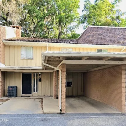 Buy this 3 bed condo on unnamed road in Gainesville, FL 32605