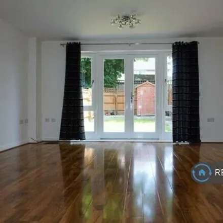 Image 2 - 546 Whippendell Road, Holywell, WD18 7PG, United Kingdom - Townhouse for rent