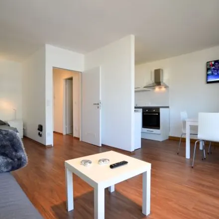 Rent this 3 bed apartment on Kreutzerstraße 4 in 50672 Cologne, Germany
