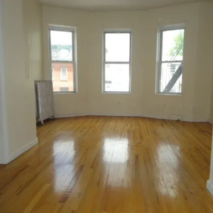 Rent this studio house on 524 Lafayette Avenue in New York, NY 11205