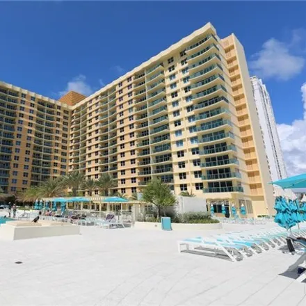 Image 1 - 302 Magnolia Terrace, Beverly Beach, Hollywood, FL 33019, USA - Condo for rent
