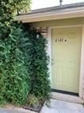 Image 2 - 2102 Airole Way, Austin, TX 78704, USA - Apartment for rent