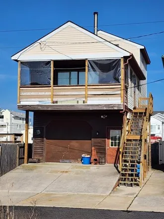 Buy this 3 bed house on 399 West 20th Avenue in North Wildwood, Cape May County