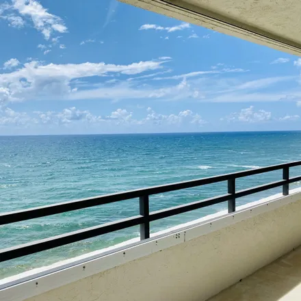 Buy this 3 bed condo on 3560 South Ocean Boulevard in South Palm Beach, Palm Beach County