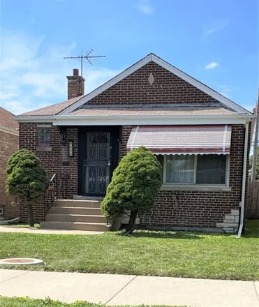Buy this 3 bed house on 9830 S Ellis Ave in Chicago, Illinois