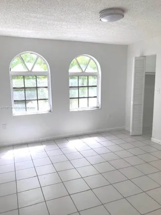 Image 5 - 3880 Southwest 84th Avenue, Coral Way Village, Miami-Dade County, FL 33155, USA - Townhouse for rent