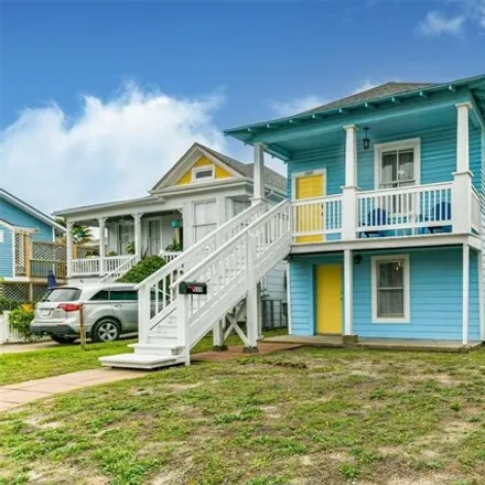 Rent this 4 bed house on Beach Side Bungalow in 1316 Ursuline Street - Avenue N, Galveston