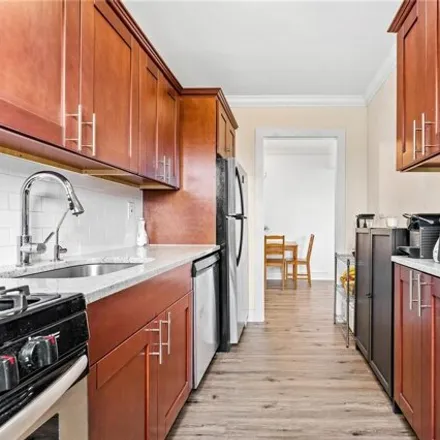 Image 7 - 150-20 71st Avenue, New York, NY 11367, USA - Apartment for sale