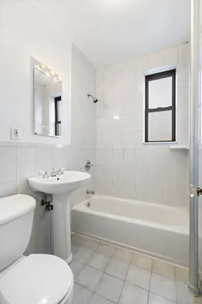 Image 5 - 460 Ovington Avenue, New York, NY 11209, USA - Apartment for sale
