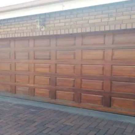 Rent this 3 bed apartment on Hobhouse Street in Emalahleni Ward 22, eMalahleni