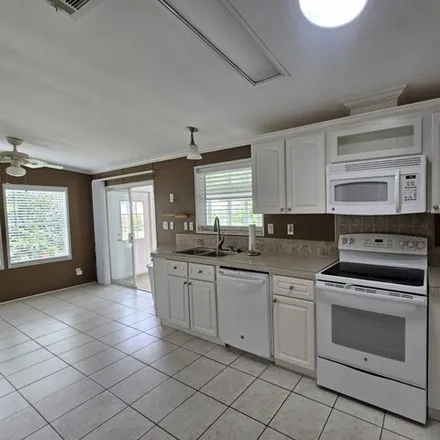 Image 6 - 546 Rio Grande, Packwood Place, Volusia County, FL 32141, USA - Apartment for sale