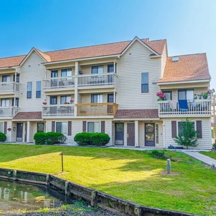 Buy this 1 bed condo on 510 Fairwood Lakes Dr Unit 18a in Myrtle Beach, South Carolina