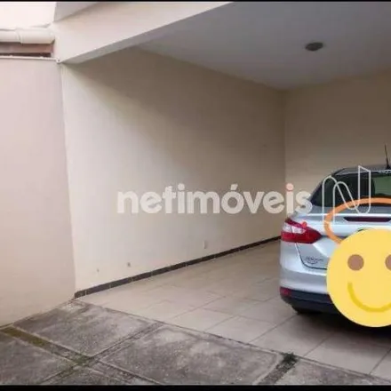 Buy this 3 bed house on Rua Victor Diniz Moreira in Sede, Contagem - MG