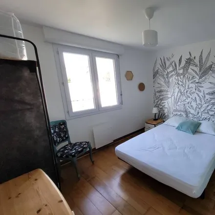 Rent this 4 bed house on Plounéour-Brignogan-Plages in Finistère, France