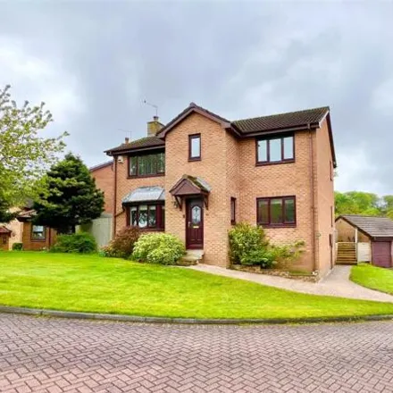 Buy this 5 bed house on Inchmurrin Gardens in Cambuslang, G73 5RU