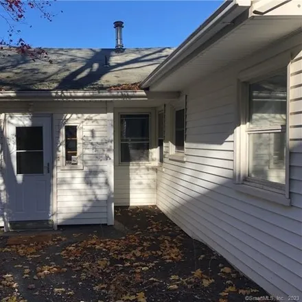 Rent this 3 bed house on 125 Bridge Street in Groton, CT 06340