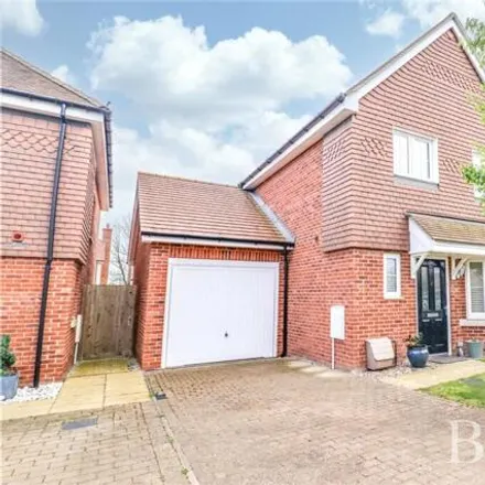 Buy this 3 bed house on Crab Apple Drive in Great Notley, CM77 8FY