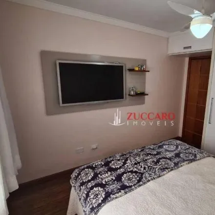 Buy this 2 bed apartment on Avenida Barber Greene in Paraventi, Guarulhos - SP