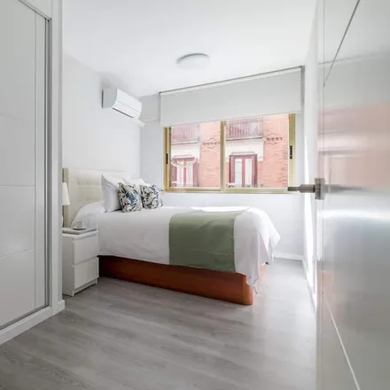 Rent this 2 bed apartment on Madrid