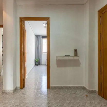 Image 8 - Avinguda de Giorgeta, 17, 46007 Valencia, Spain - Apartment for rent