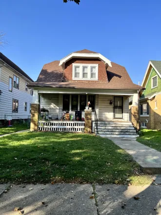 Buy this 5 bed house on 2947 North 47th Street in Milwaukee, WI 53210