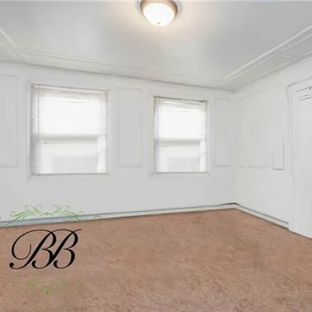 Image 8 - 146 Cambridge Pl, Brooklyn, New York, 11238 - House for sale