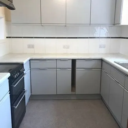 Rent this 2 bed apartment on unnamed road in Wealden, RH18 5LP