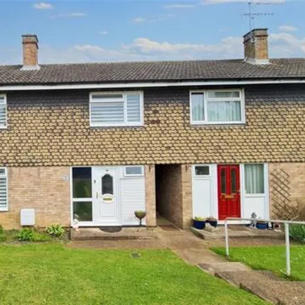Buy this 3 bed townhouse on Cannons Mead in Bentfield, CM24 8EL