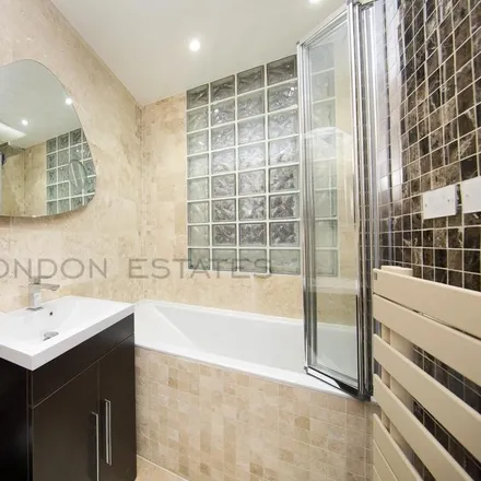 Image 9 - Ada Lewis House, Palliser Road, London, W14 9EF, United Kingdom - Apartment for rent