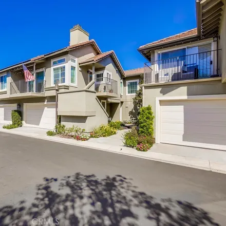 Buy this 2 bed townhouse on 4400 West Hills Way in Yorba Linda, CA 92886