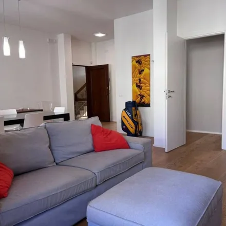Image 4 - Viale Michelangelo Buonarroti, 55043 Viareggio LU, Italy - Apartment for rent