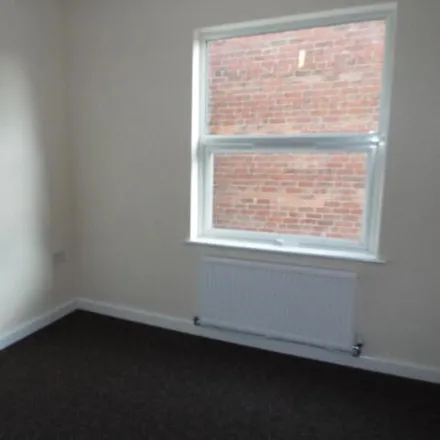 Image 2 - Layton Avenue, Mansfield Woodhouse, NG18 5PJ, United Kingdom - Apartment for rent