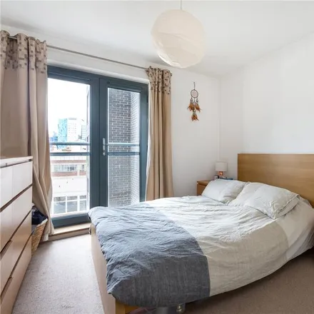 Image 4 - Foundry Court, 15 Plumbers Row, St. George in the East, London, E1 1AE, United Kingdom - Apartment for rent