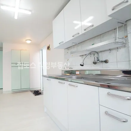 Rent this 2 bed apartment on 서울특별시 광진구 중곡동 189-88