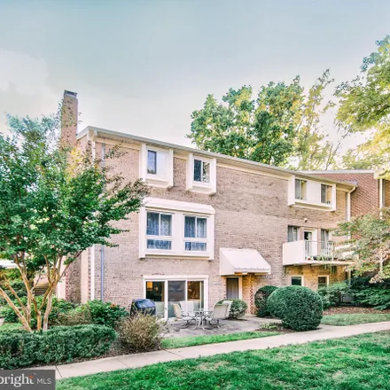 Image 1 - 3796 Persimmon Circle, Mantua, Fairfax County, VA 22031, USA - Condo for sale