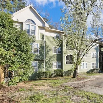 Image 2 - 6718 Willowbrook Drive, Loch Lommond, Fayetteville, NC 28314, USA - Condo for sale