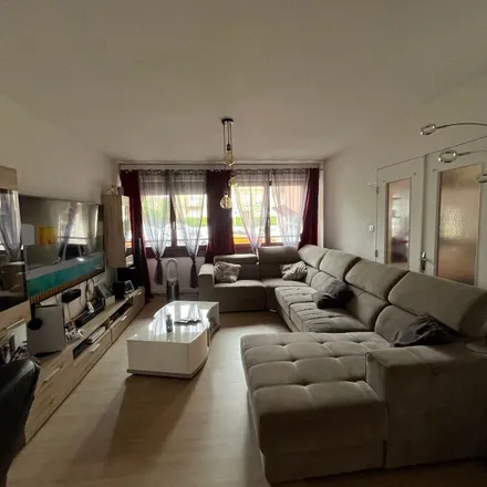 Rent this 3 bed apartment on 1a Rue Raymond Mondon in 54150 Val de Briey, France