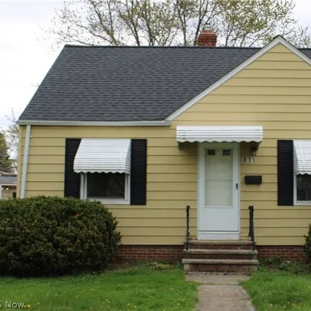 Buy this 3 bed house on 865 East 254th Street in Euclid, OH 44132